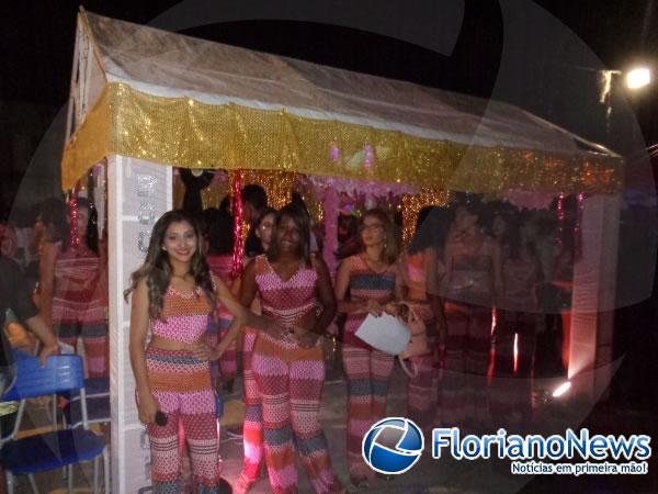 Apresenta&ccedil;&otilde;es culturais marcam primeiro dia de gincana do Col&eacute;gio Estadual.(Imagem:FlorianoNews)