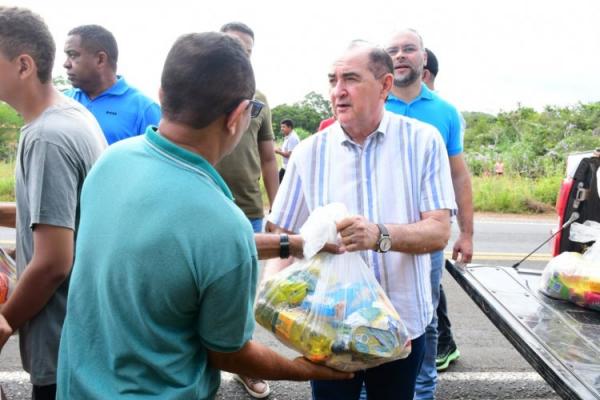 Prefeitura de Floriano realiza entrega de cestas básicas a famílias das zonas urbana e rural(Imagem:Secom)