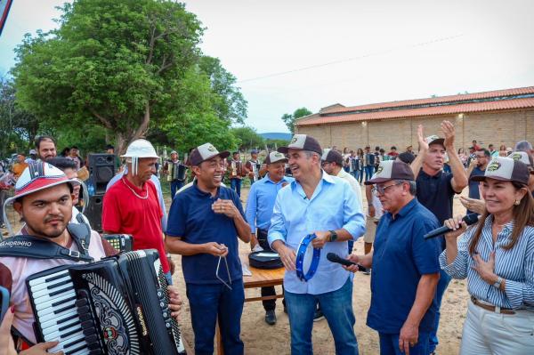 Ciro refor&ccedil;a pr&eacute;-candidatura &agrave; reelei&ccedil;&atilde;o ao cumprir compromissos em viagens por todo o Piau&iacute;(Imagem:Ascom)