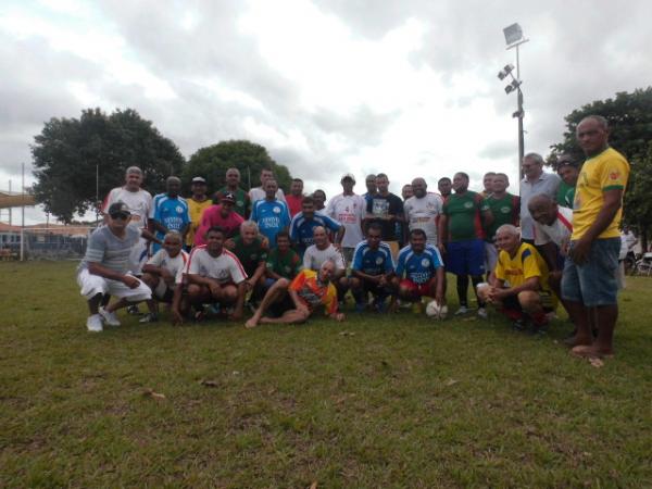 Partida dos Quarent&otilde;es homenageou o desportista Pitica.(Imagem:FlorianoNews)