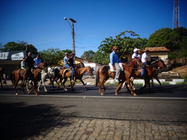 Cavalgada e missa abrem o Dia do Vaqueiro nos festejos de S&atilde;o Pedro de Alc&acirc;ntara.(Imagem:FlorianoNews)
