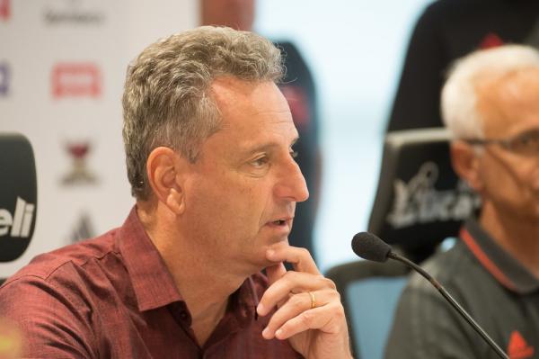 Presidente do Flamengo vende petroleira para se dedicar só ao clube
