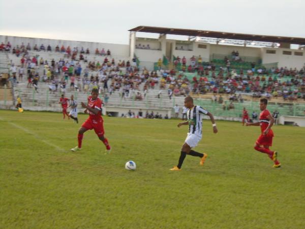 Cori-Sabb&aacute; &eacute; goleado pelo River por 6 a 0 em Floriano.(Imagem:FlorianoNews)
