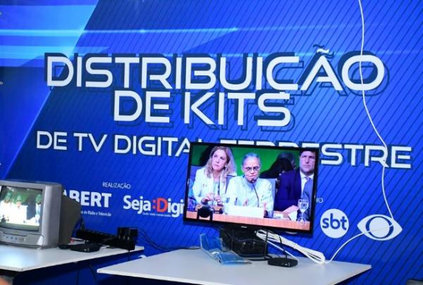 Floriano recebe ação de distribuição gratuita de kits de TV digital terrestre.(Imagem:Reprodução/Instagram)