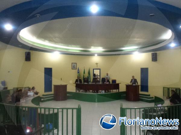 Audi&ecirc;ncia P&uacute;blica debate presta&ccedil;&atilde;o de contas da Prefeitura de Floriano.(Imagem:FlorianoNews)