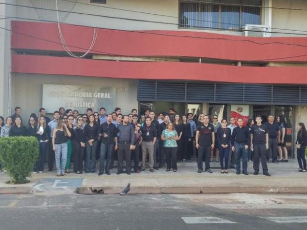Projeto que reduz comissionados no MP gera protesto de servidores no PI