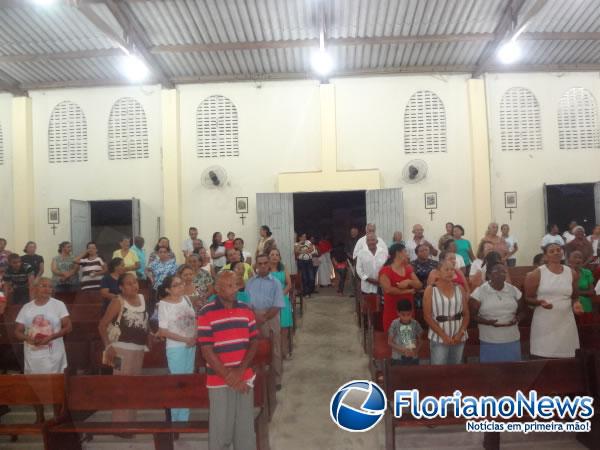 Prociss&atilde;o encerrou os festejos de Santa Luzia em Floriano.(Imagem:FlorianoNews)
