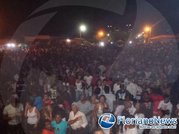 Prefeitura de Bar&atilde;o de Graja&uacute; realiza show da virada no R&eacute;veillon 2015.(Imagem:FlorianoNews)