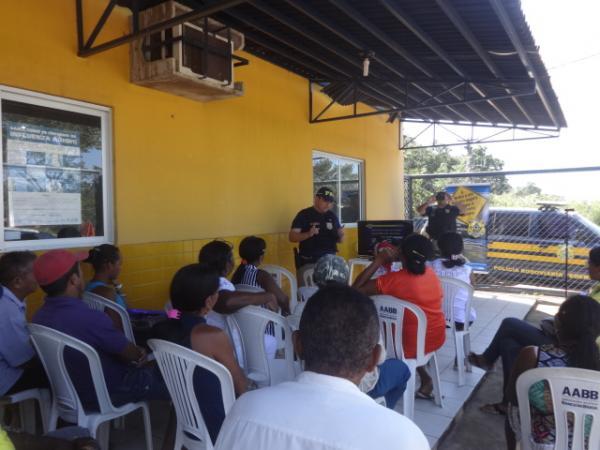 PRF desenvolve campanha contra violência no trânsito em Floriano.(Imagem:FlorianoNews)